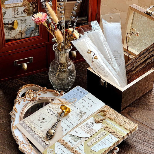Retro Story Lace Cloth
