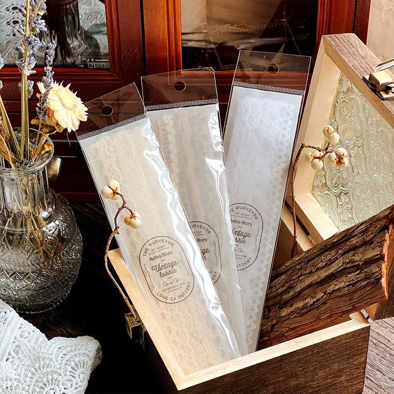 Retro Story Lace Cloth